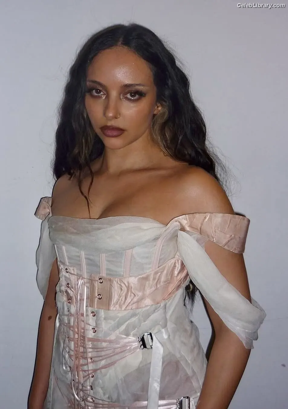 Jade Thirlwall photo 18 of 475