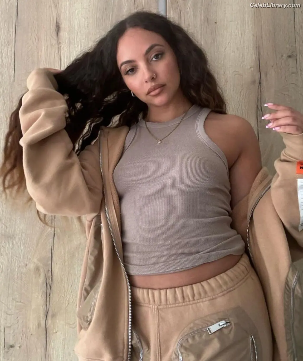 Jade Thirlwall photo 11 of 475