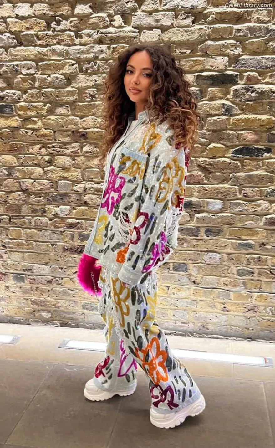 Jade Thirlwall photo 6 of 475