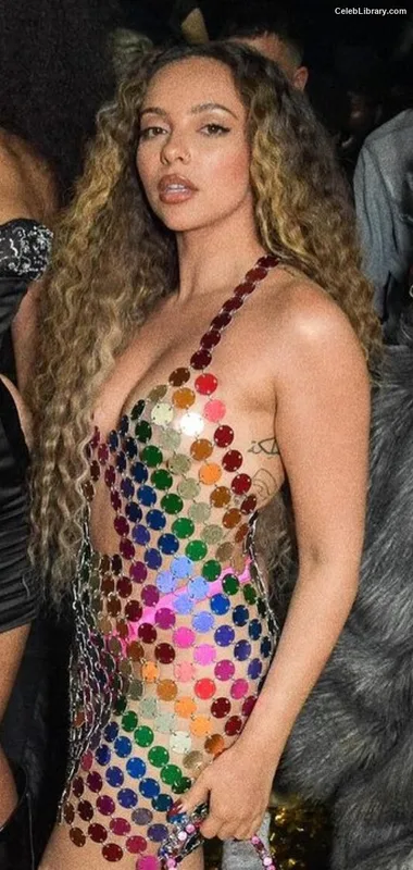 Jade Thirlwall photo 4 of 476
