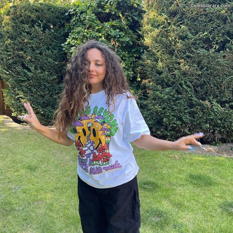 Jade Thirlwall photo 13 of 476