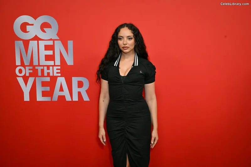 Jade Thirlwall photo 1 of 476