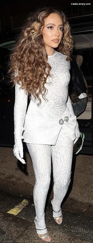 Jade Thirlwall photo 7 of 476