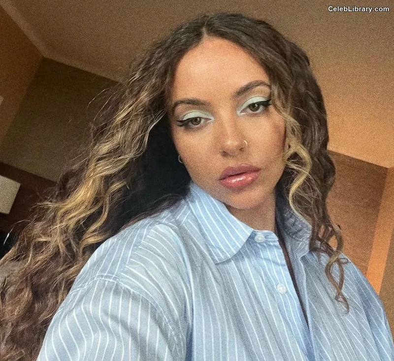 Jade Thirlwall photo 3 of 476