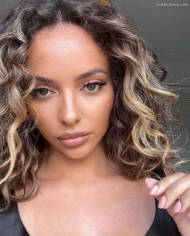 Jade Thirlwall photo 6 of 476