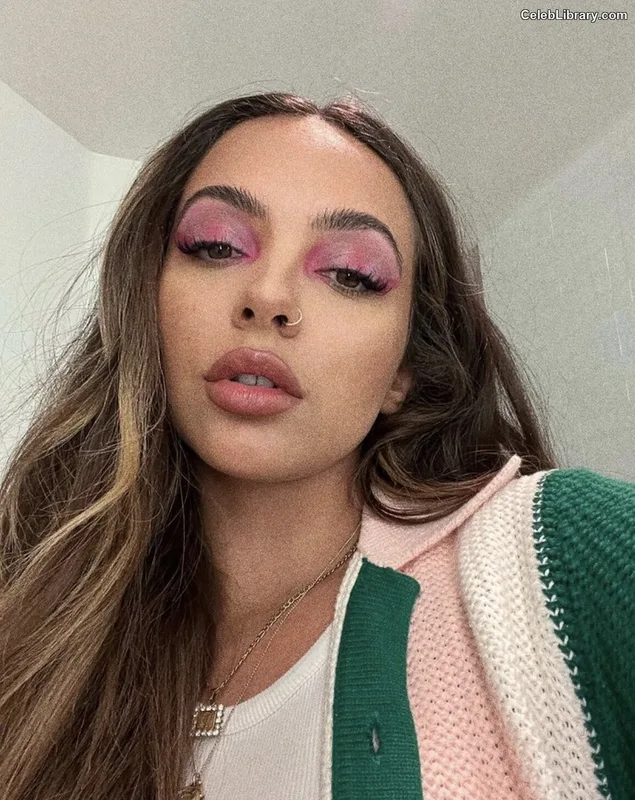 Jade Thirlwall photo 10 of 476