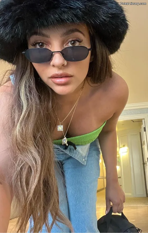 Jade Thirlwall photo 10 of 476
