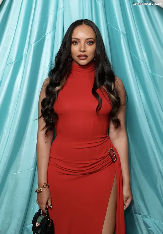 Jade Thirlwall photo 1 of 476