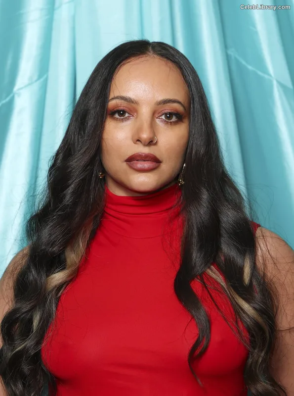 Jade Thirlwall photo 2 of 476