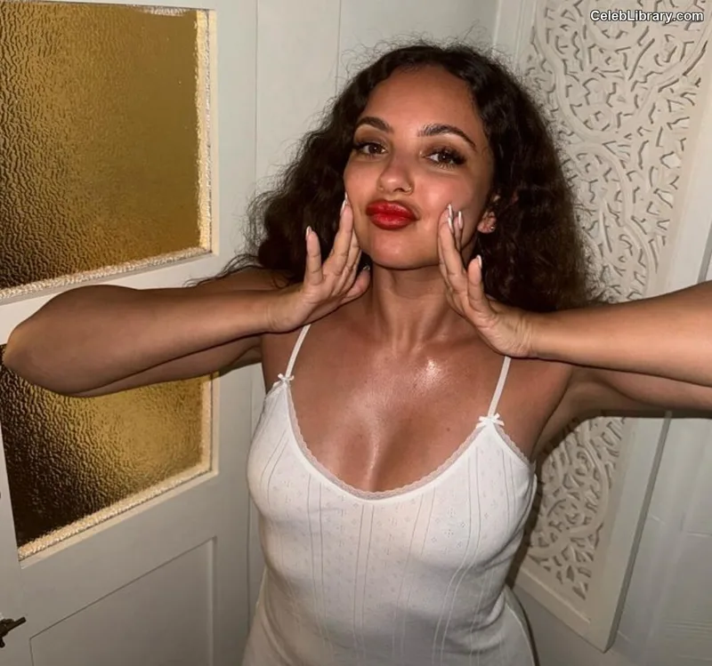 Jade Thirlwall photo 14 of 476