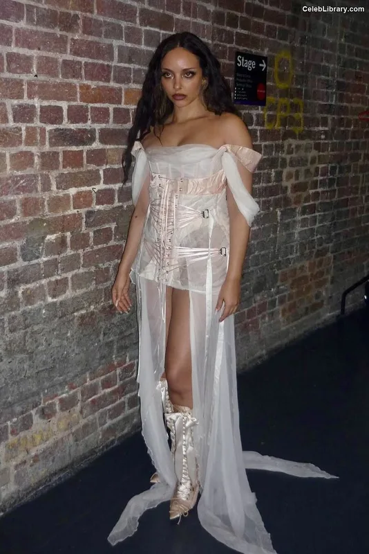 Jade Thirlwall photo 1 of 476