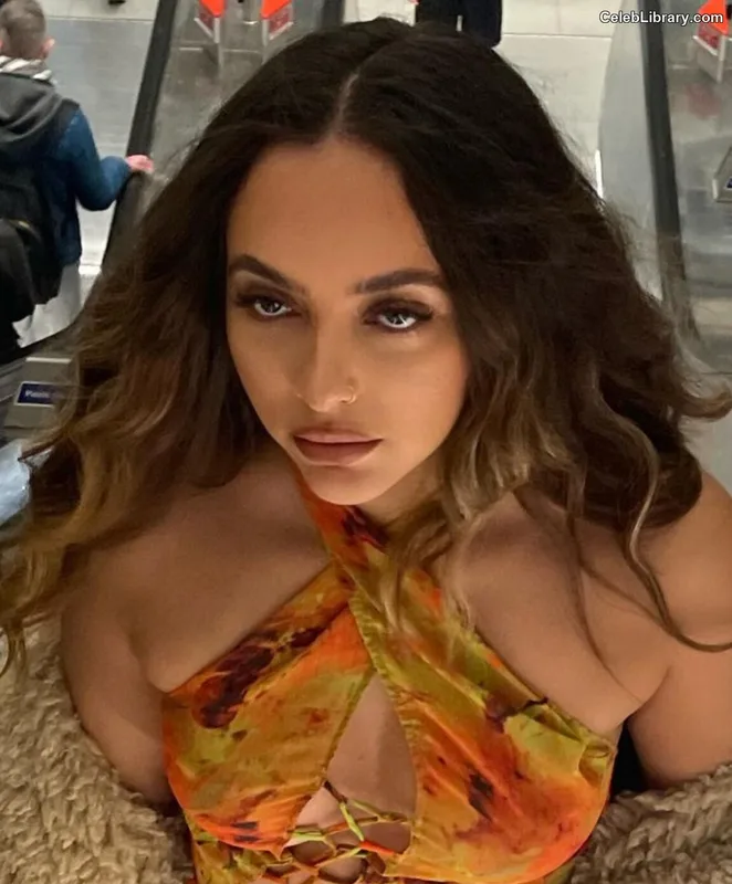 Jade Thirlwall photo 10 of 476