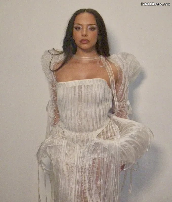 Jade Thirlwall photo 24 of 476
