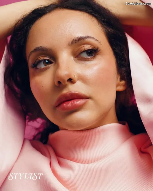 Jade Thirlwall photo 7 of 476