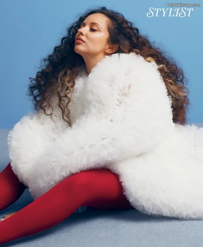 Jade Thirlwall photo 9 of 476