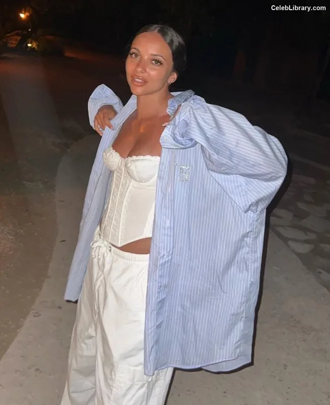 Jade Thirlwall photo 1 of 476