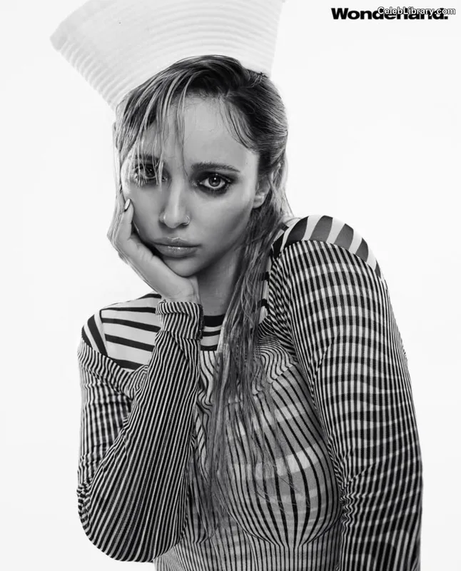 Jade Thirlwall photo 5 of 476