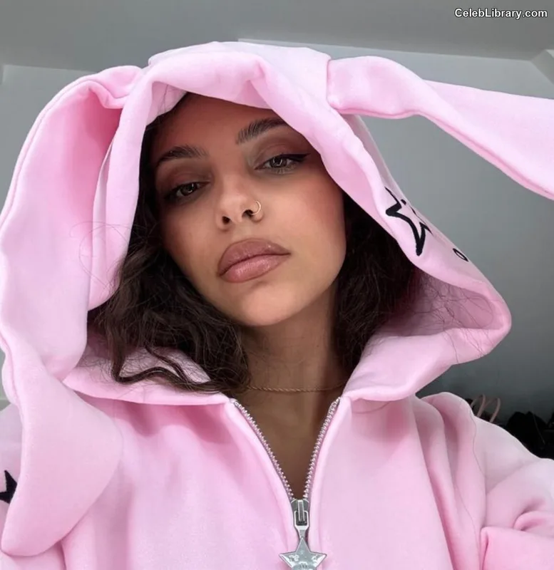 Jade Thirlwall photo 15 of 476