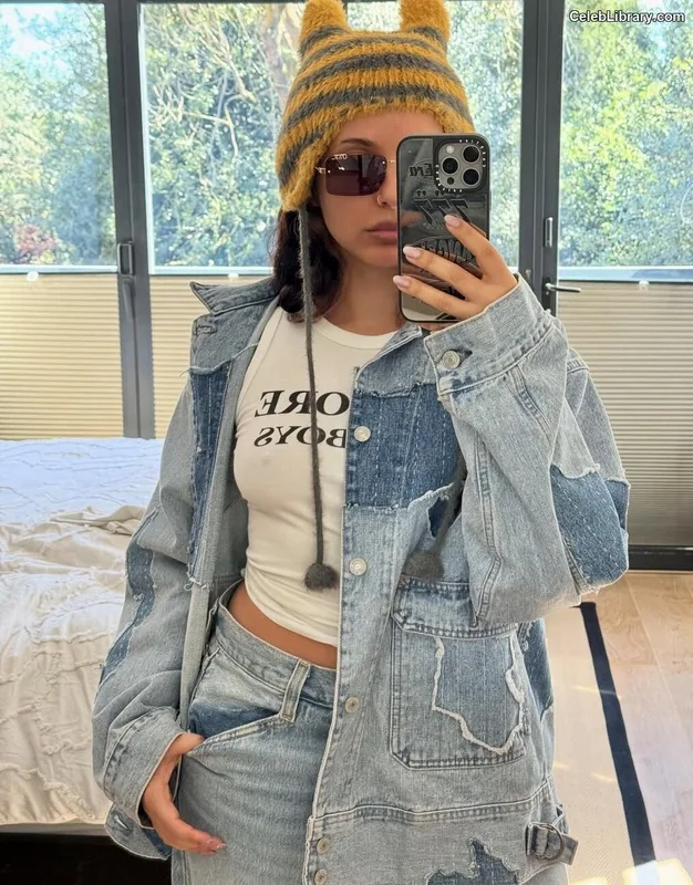 Jade Thirlwall photo 1 of 476