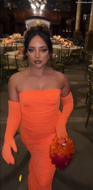 Jade Thirlwall photo 17 of 476