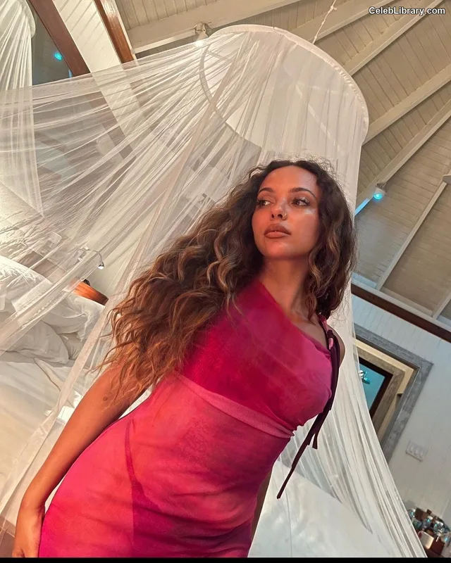 Jade Thirlwall photo 17 of 476