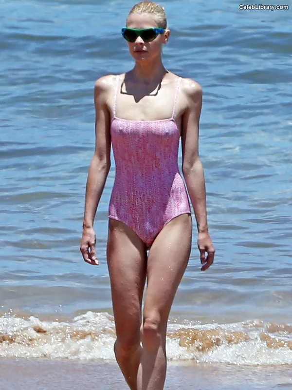 Jaime King photo 10 of 43