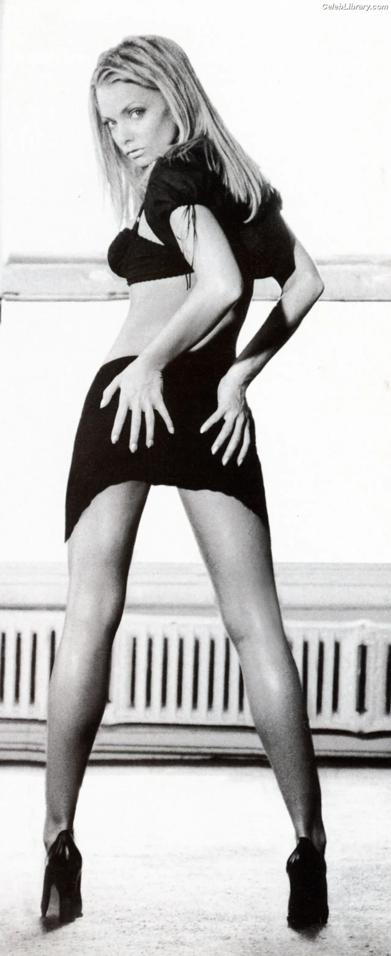 Jaime Pressly photo 20 of 299