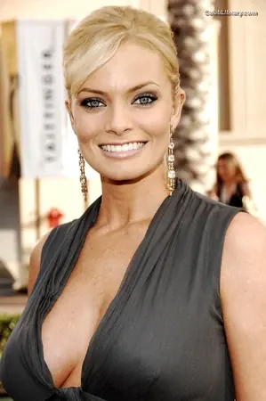 Jaime Pressly photo 24 of 299