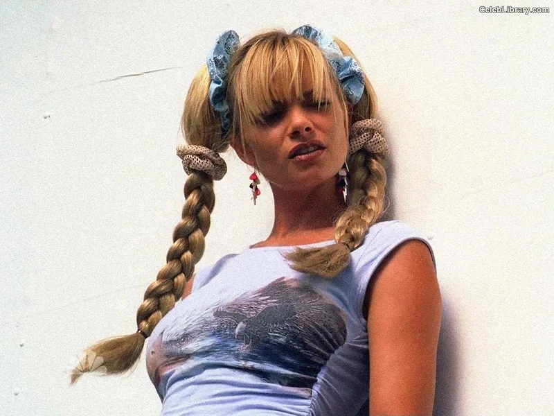 Jaime Pressly photo 23 of 298