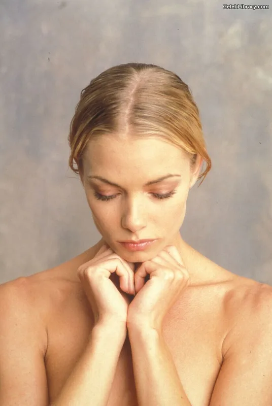 Jaime Pressly photo 1 of 298