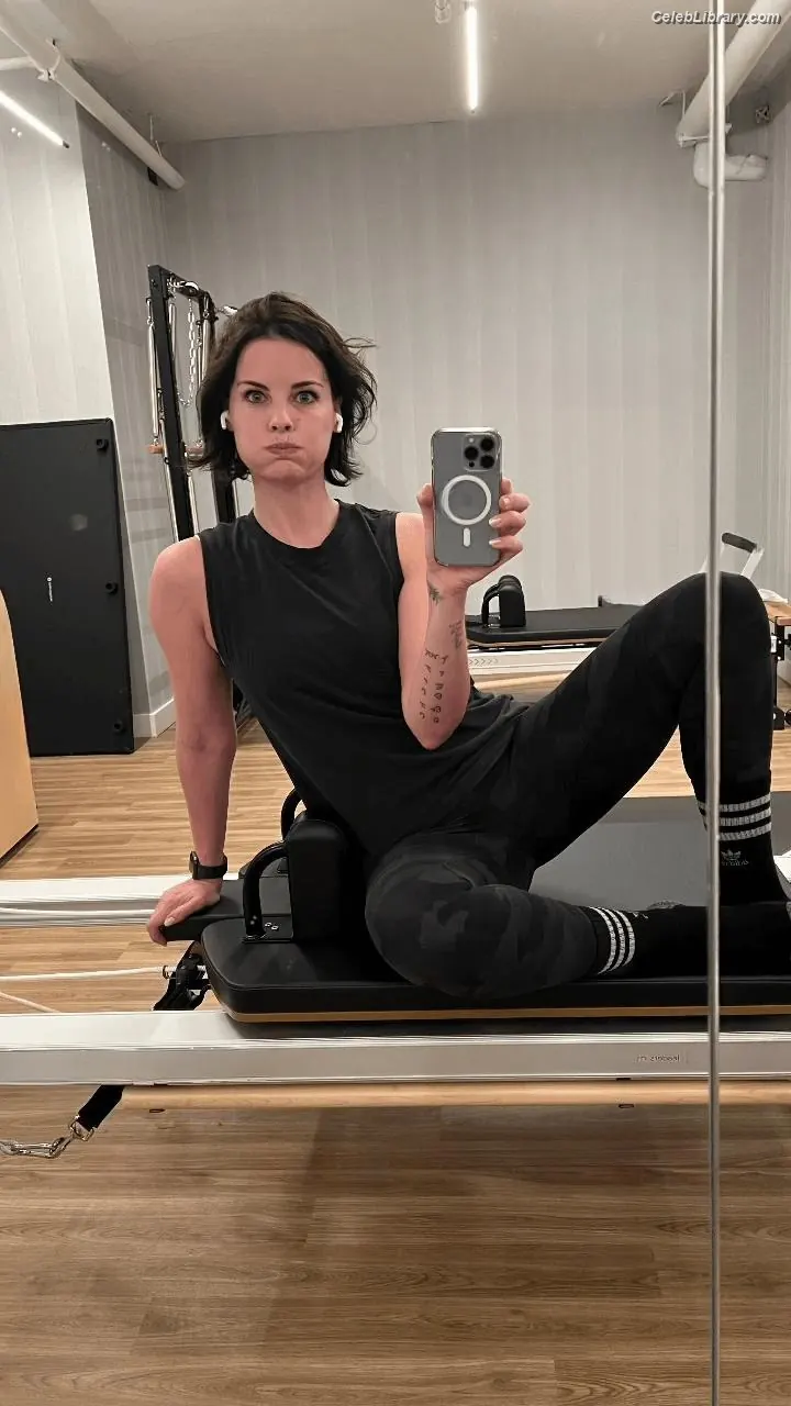 Jaimie Alexander photo 19 of 292