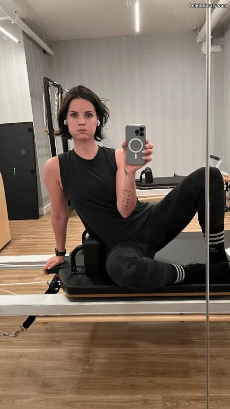 Jaimie Alexander photo 19 of 292