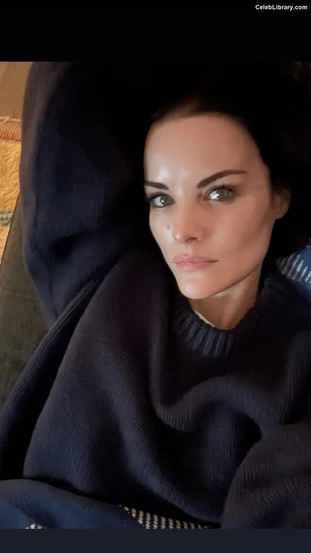 Jaimie Alexander photo 3 of 292