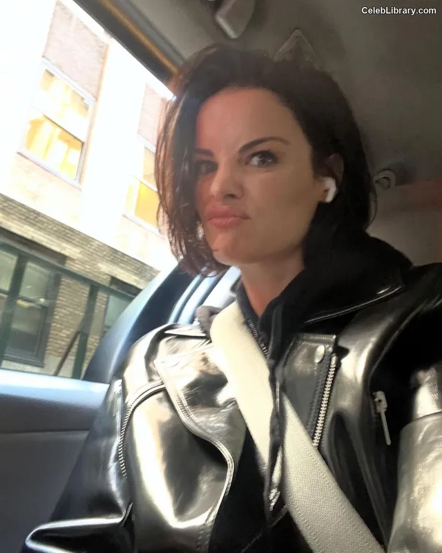 Jaimie Alexander photo 16 of 292