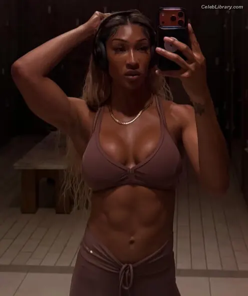 Jakara Jackson photo 4 of 367