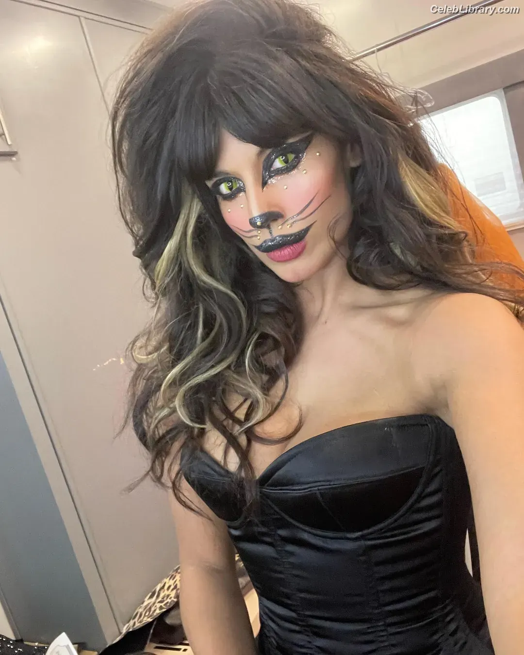 Jameela Jamil photo 21 of 282