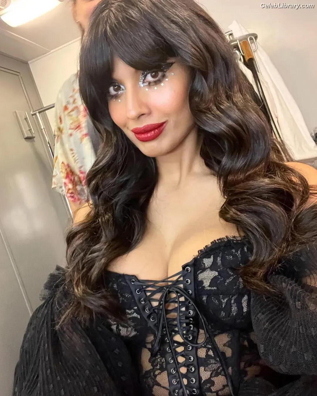 Jameela Jamil photo 22 of 282
