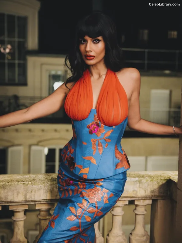 Jameela Jamil photo 11 of 283