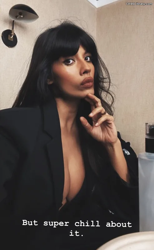 Jameela Jamil photo 6 of 283