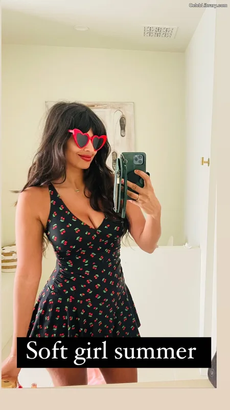 Jameela Jamil photo 6 of 283