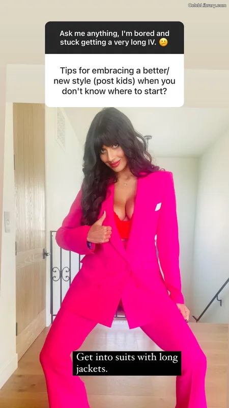 Jameela Jamil photo 9 of 283