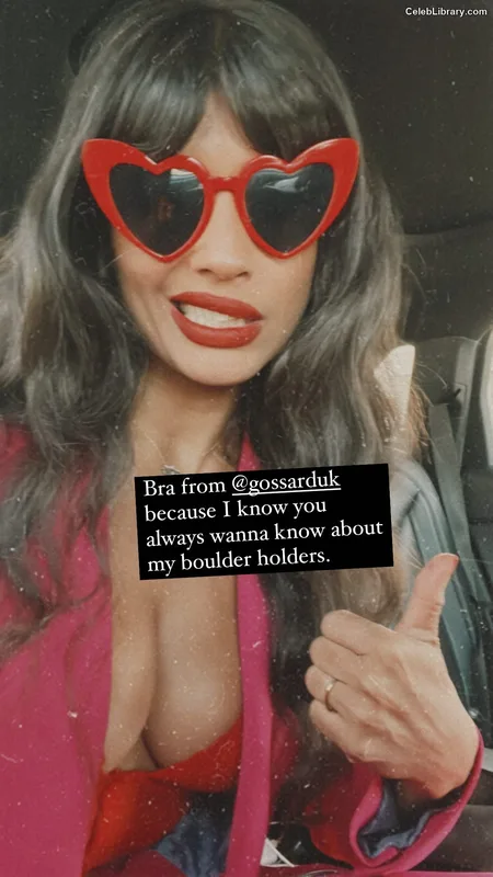 Jameela Jamil photo 13 of 283