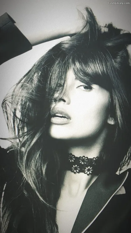 Jameela Jamil photo 20 of 283