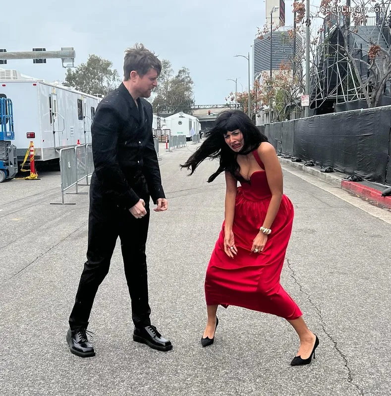 Jameela Jamil photo 24 of 283