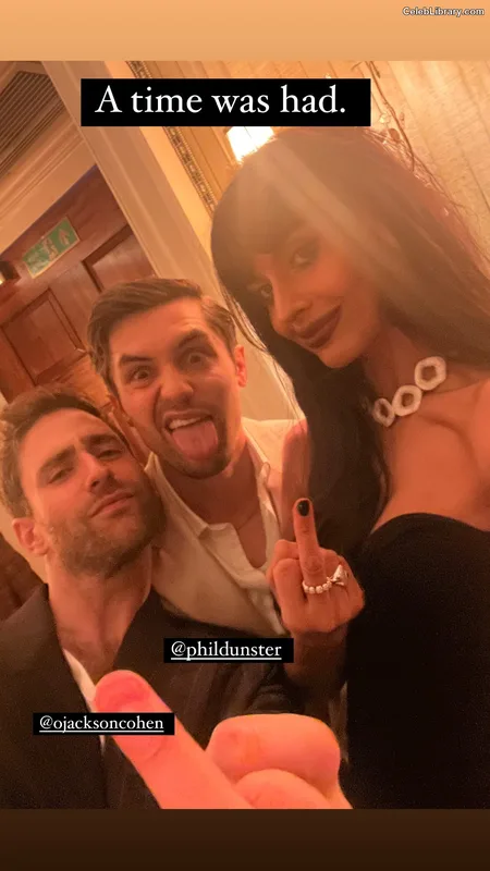 Jameela Jamil photo 13 of 283