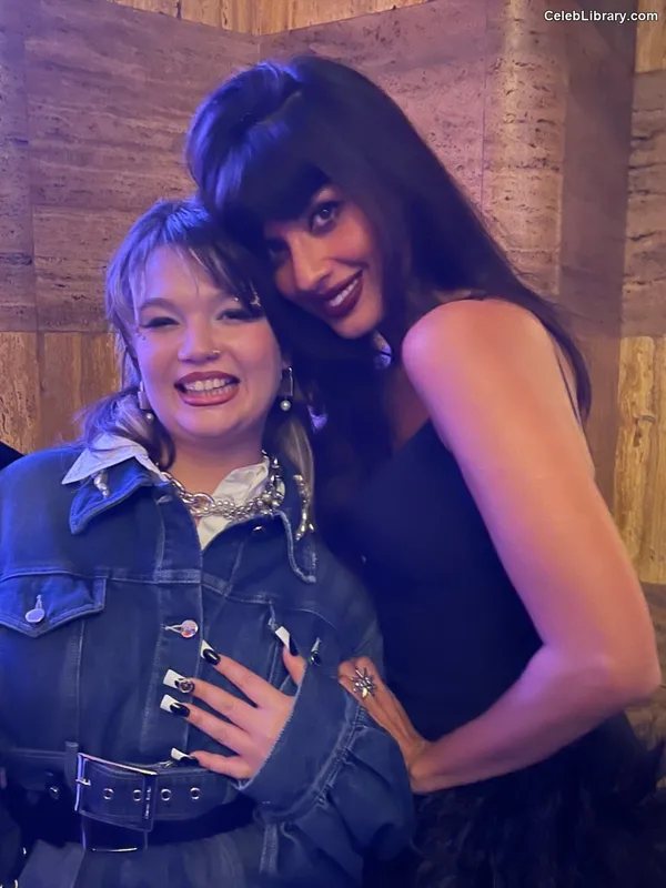 Jameela Jamil photo 12 of 283