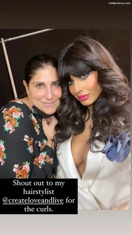 Jameela Jamil photo 3 of 283