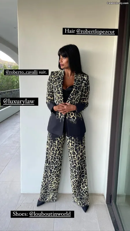 Jameela Jamil photo 17 of 283