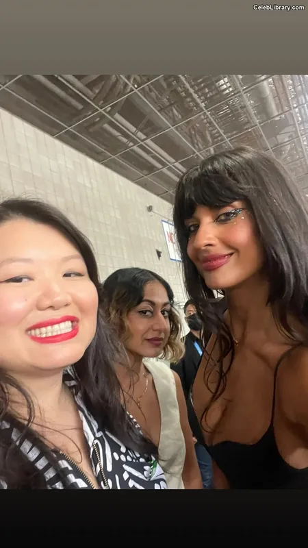 Jameela Jamil photo 21 of 283
