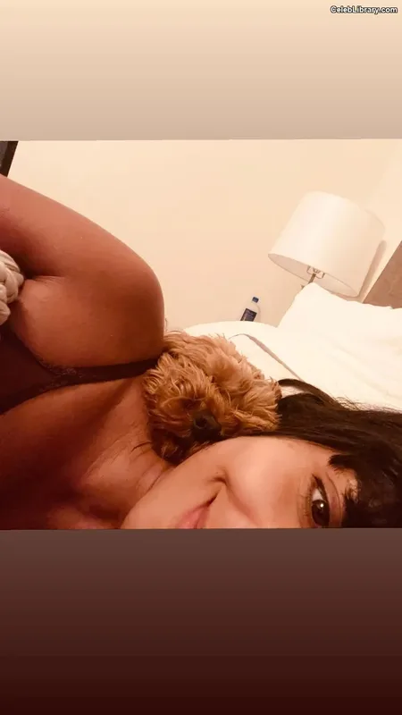 Jameela Jamil photo 6 of 283